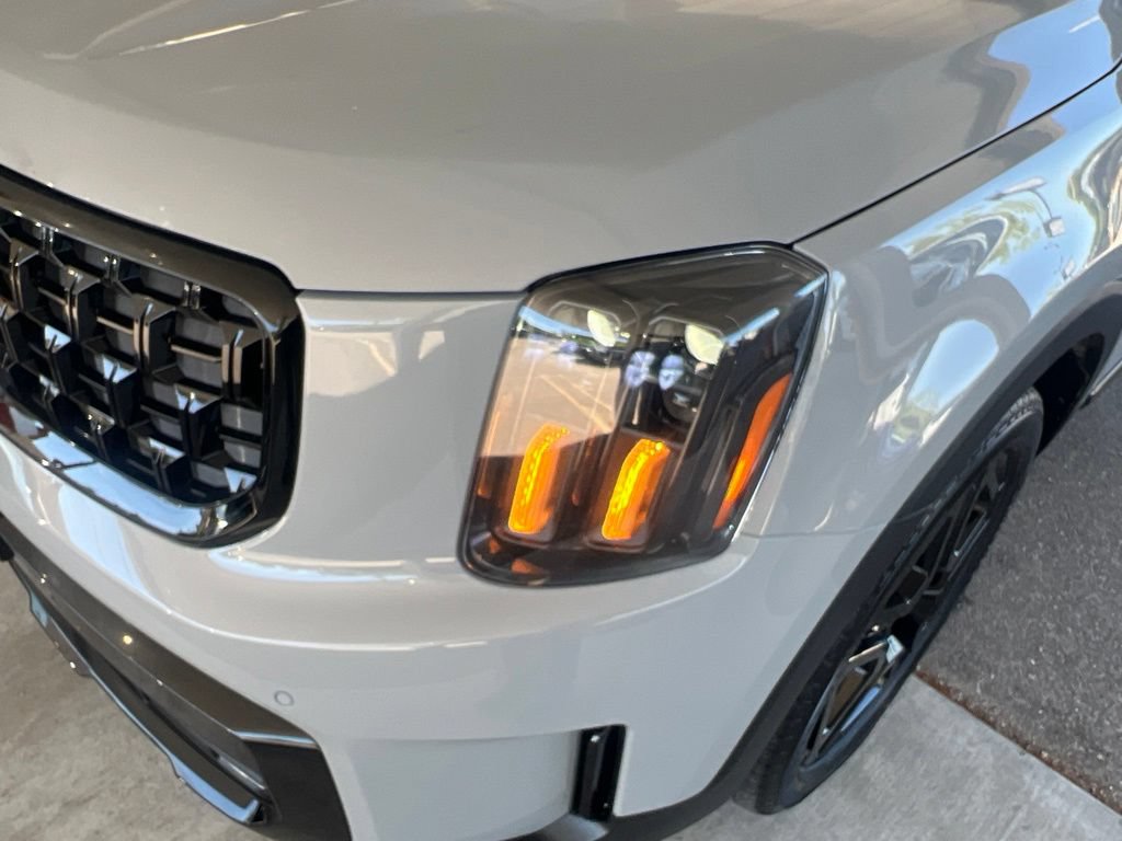 Certified 2025 Kia Telluride SX X-Line AWD/4WD image 30