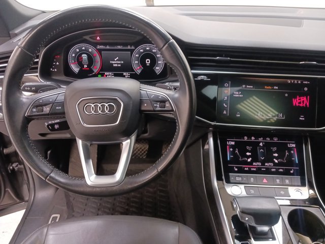 Used 2019 Audi Q8 Premium image 14