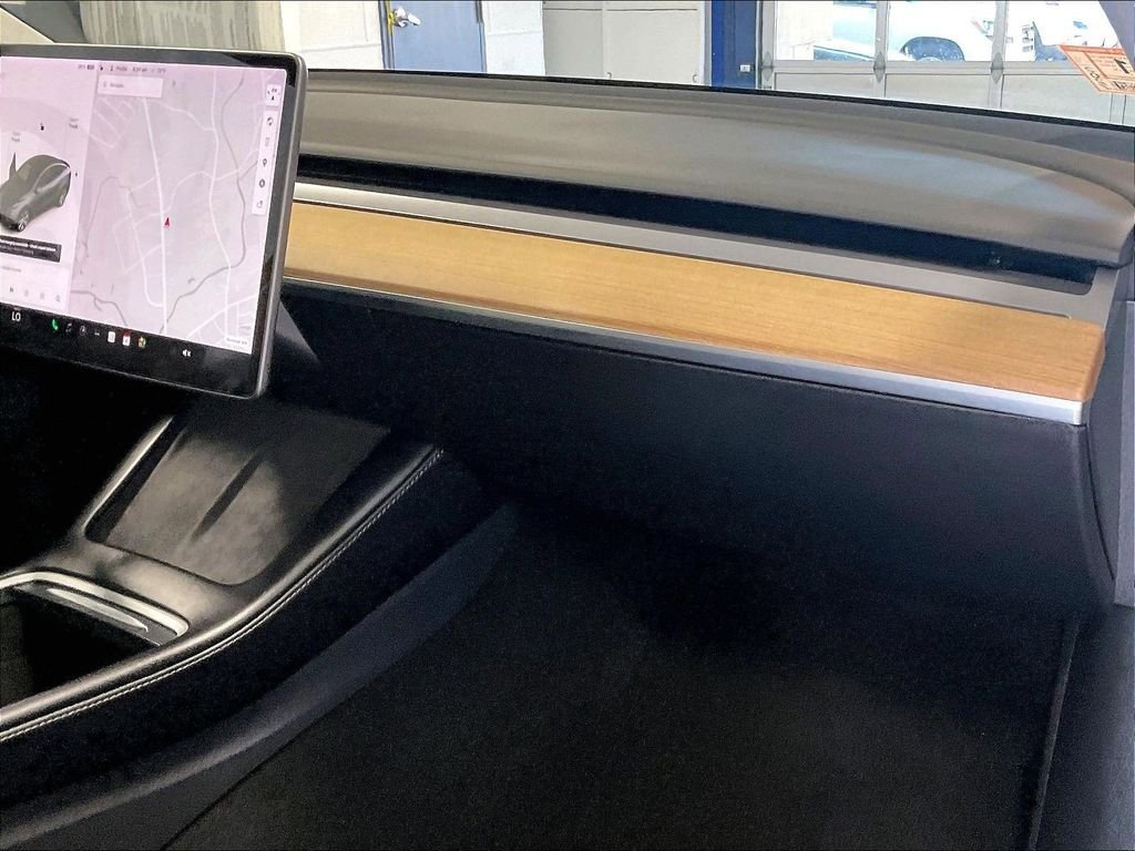Used 2021 Tesla Model Y Long Range AWD/4WD image 13