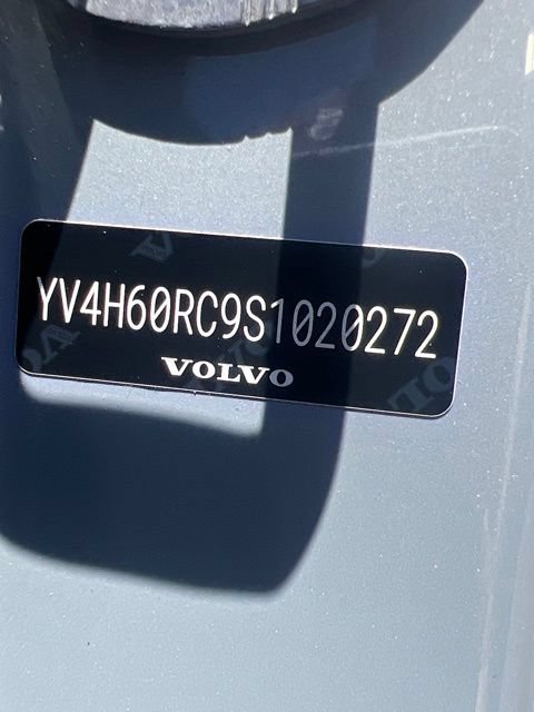 Used 2025 Volvo XC60 T8 Plus w/ Protection Package Premier AWD/4WD image 38