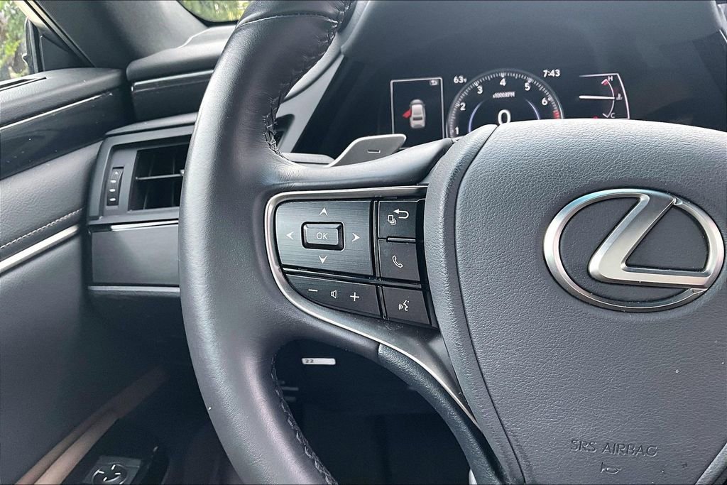 Used 2025 Lexus ES 350 FWD image 25