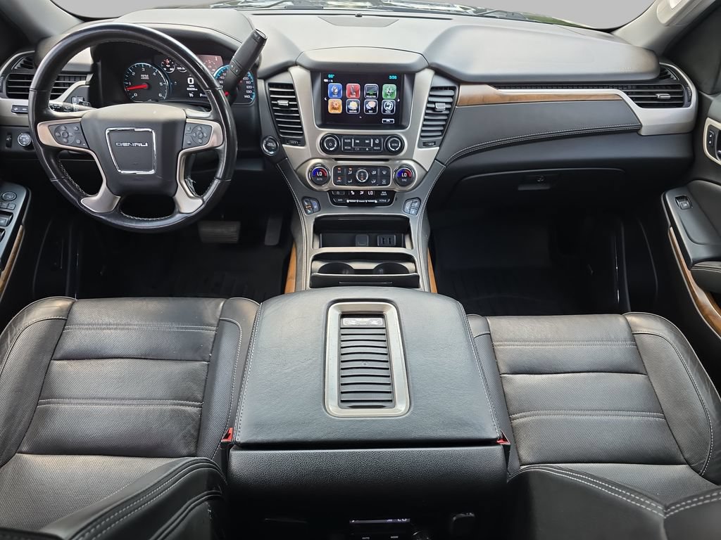 Used 2020 GMC Yukon Denali w/ Denali Premium Package AWD/4WD image 11