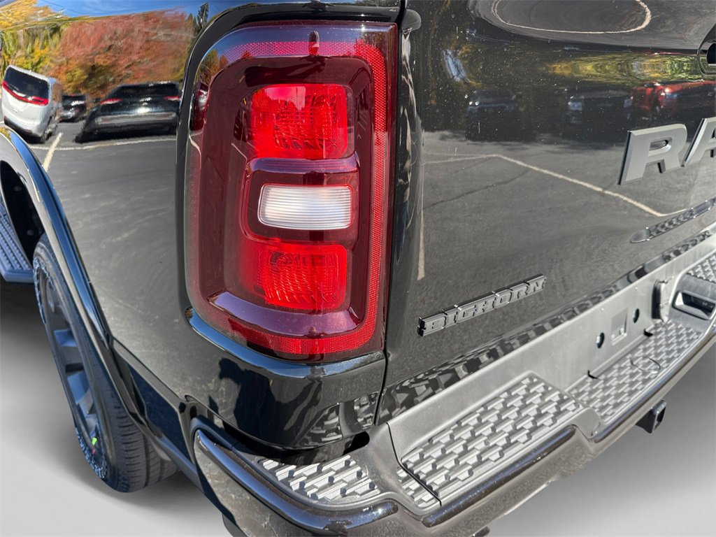 New 2026 RAM 1500 4x4 Crew Cab image 18