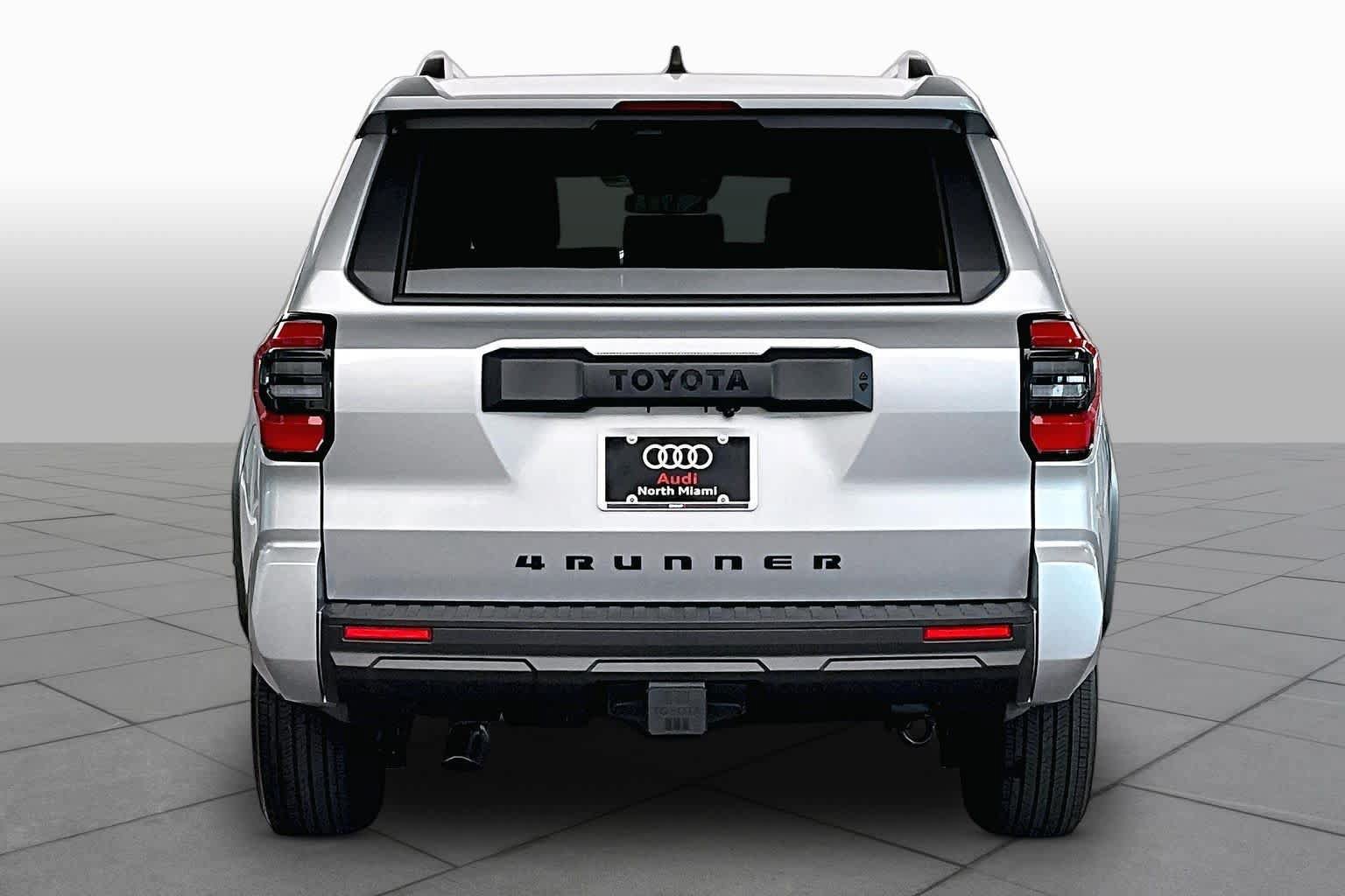 Used 2025 Toyota 4Runner SR5 RWD image 5