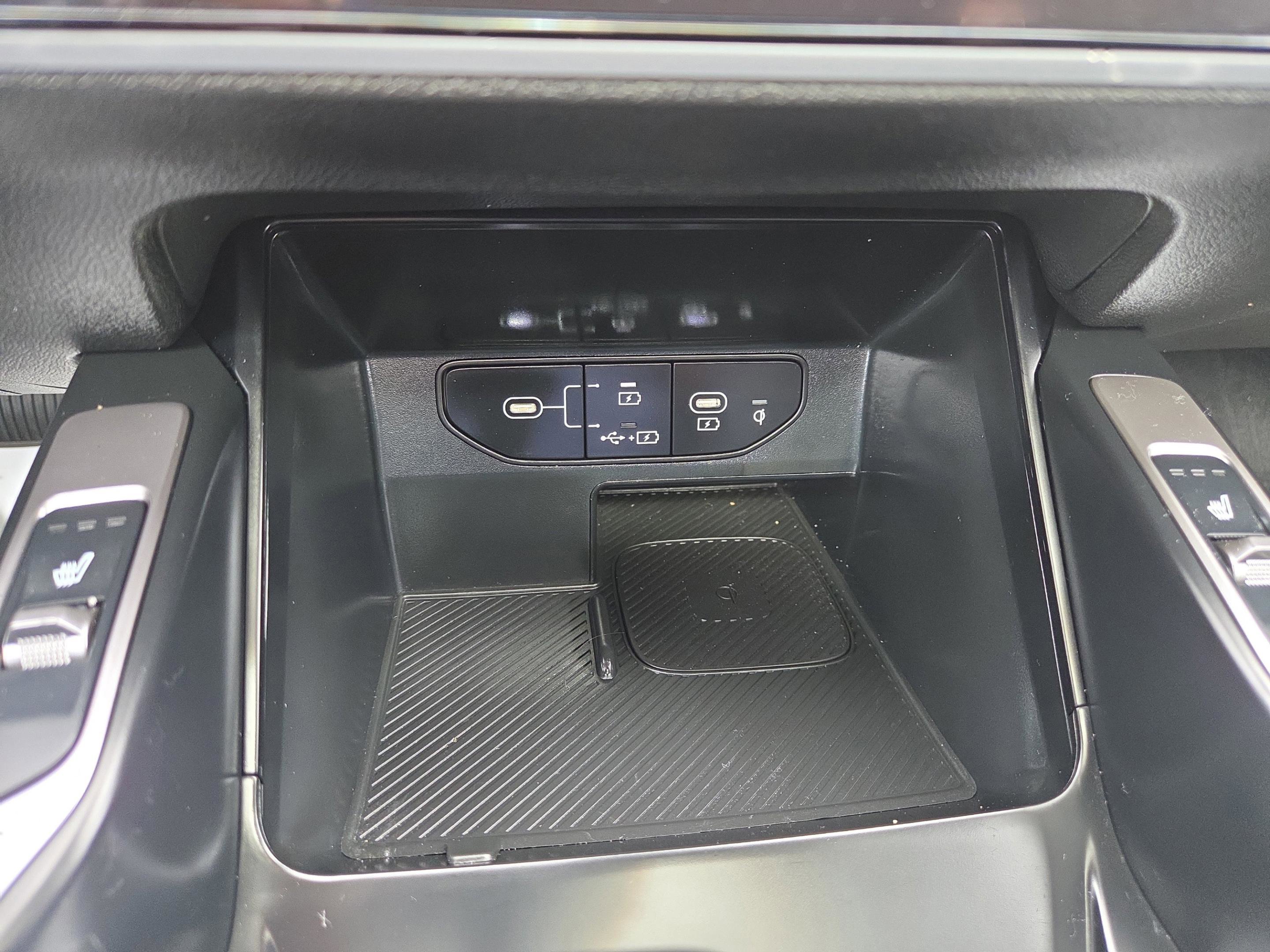 Used 2025 Kia Sorento S w/ Panoramic Sunroof Package FWD image 20