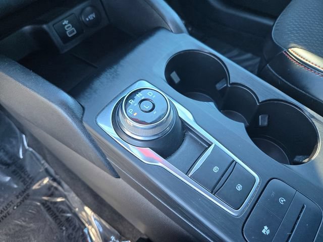 Used 2025 Ford Escape ST-Line AWD/4WD image 13