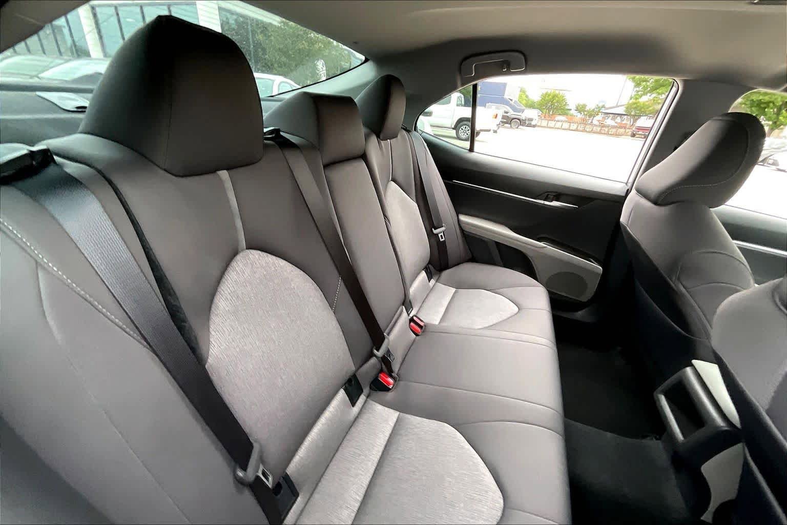 Used 2024 Toyota Camry LE FWD image 18