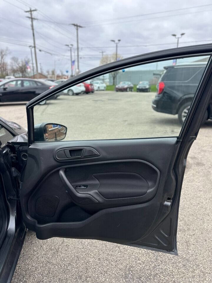 Used 2018 Ford Fiesta SE image 21