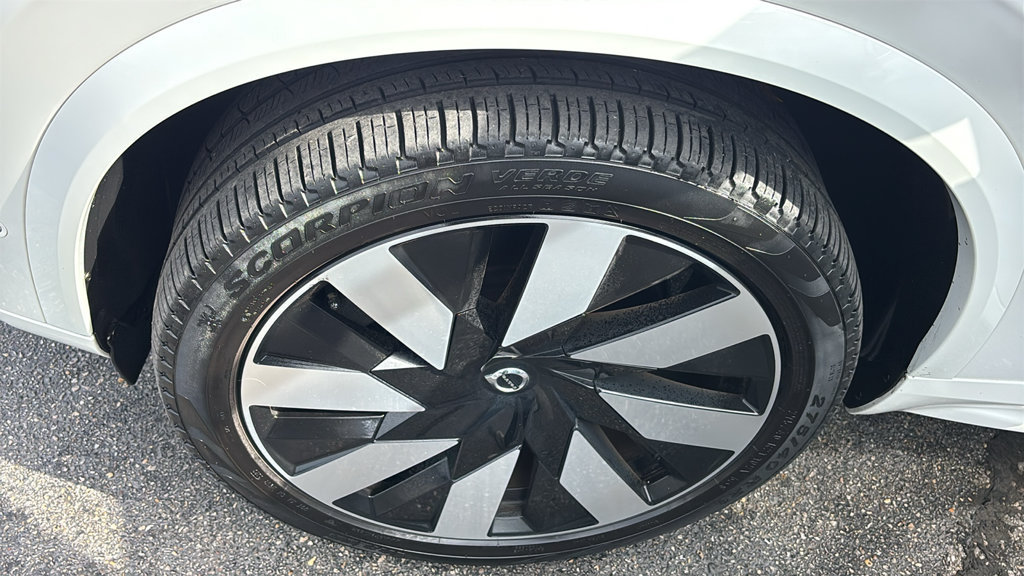 Certified 2024 Volvo XC90 T8 Plus w/ Protection Package Premier AWD/4WD image 32