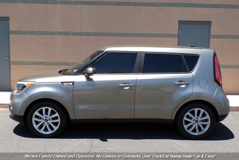 Used 2017 Kia Soul + FWD image 5