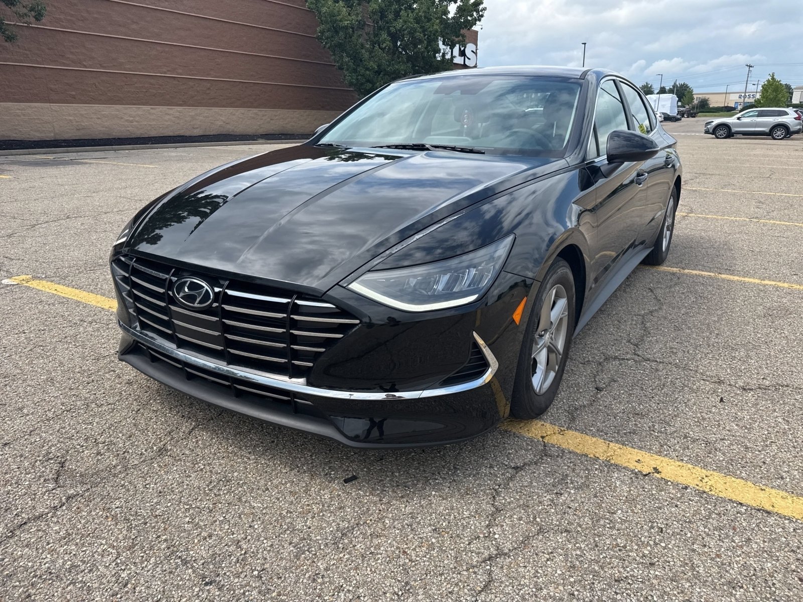 Used 2023 Hyundai Sonata SE FWD image 9