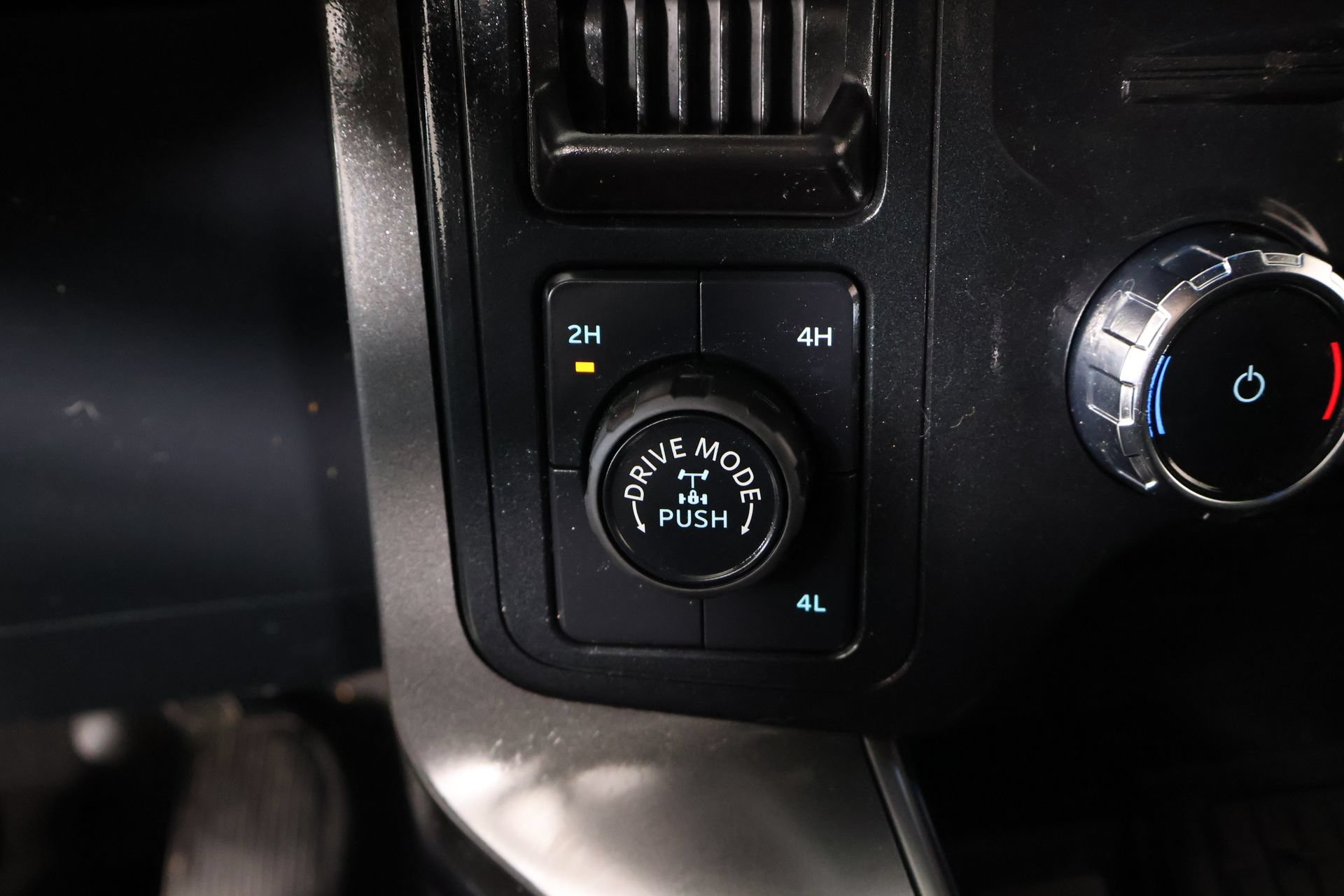 Used 2024 Ford F150 XLT w/ Equipment Group 302A MID AWD/4WD image 9