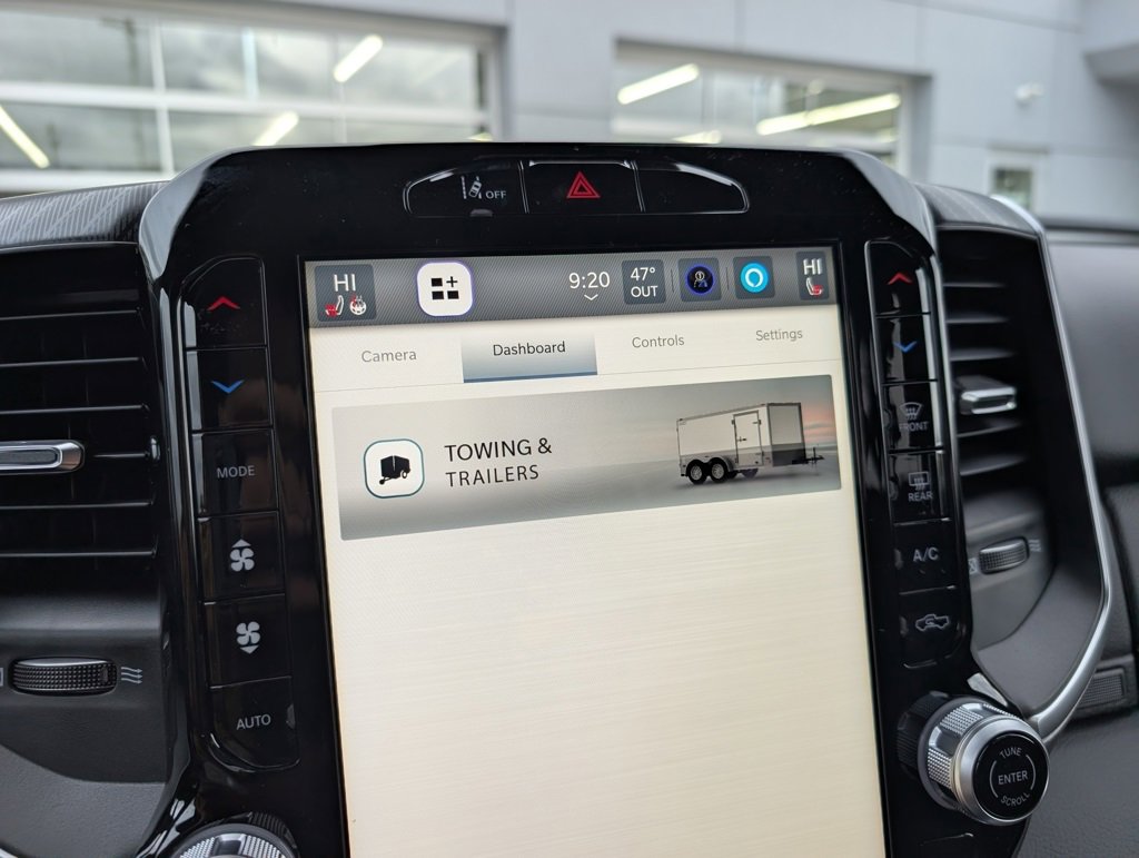 New 2026 RAM 1500 4x4 Crew Cab image 29