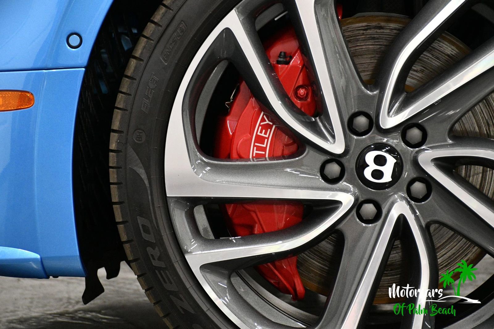 Used 2025 Bentley Flying Spur Plug-In Hybrid image 65