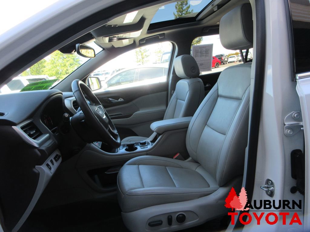 Used 2023 GMC Acadia SLT w/ Technology Package image 26