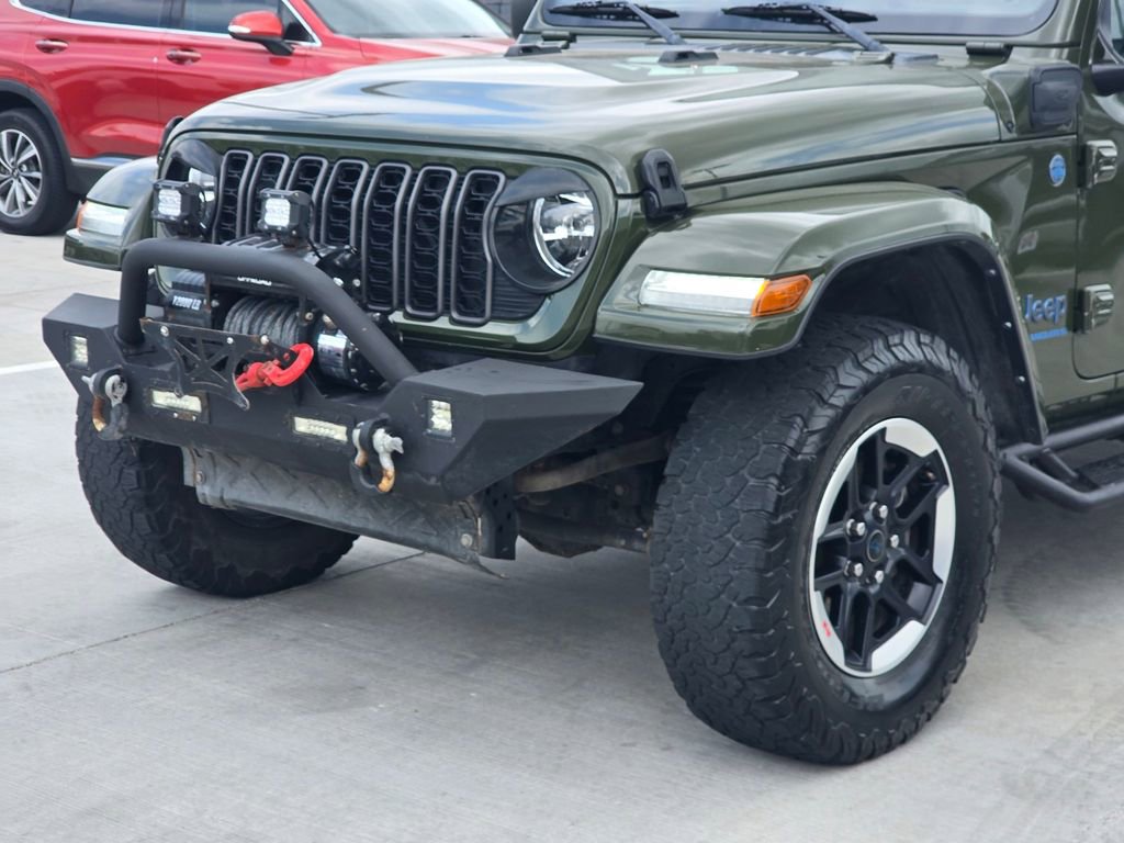 Used 2024 Jeep Wrangler Unlimited AWD/4WD image 9