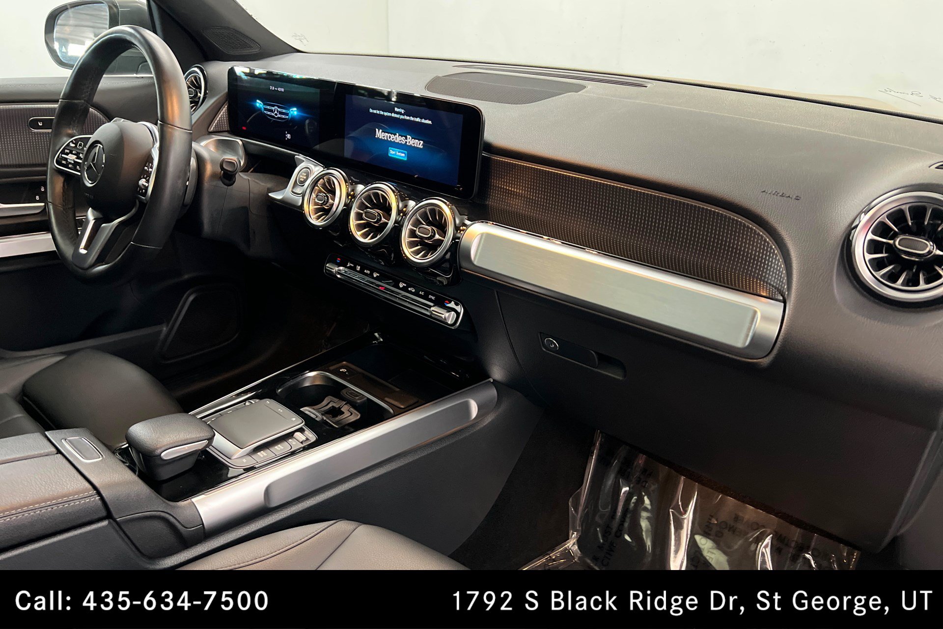 Certified 2022 Mercedes-Benz GLB 250 4MATIC w/ Premium Package Lite image 24