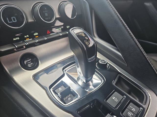 Used 2017 Jaguar F-TYPE Coupe image 12