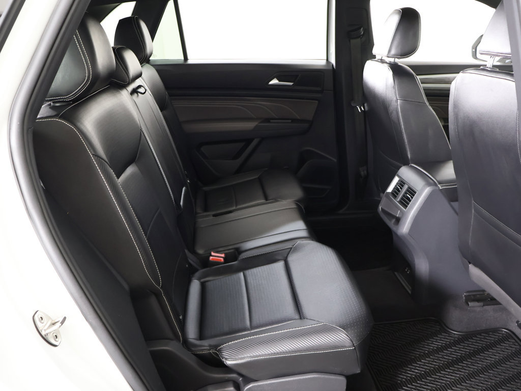 Used 2022 Volkswagen Atlas Cross Sport SE FWD image 35