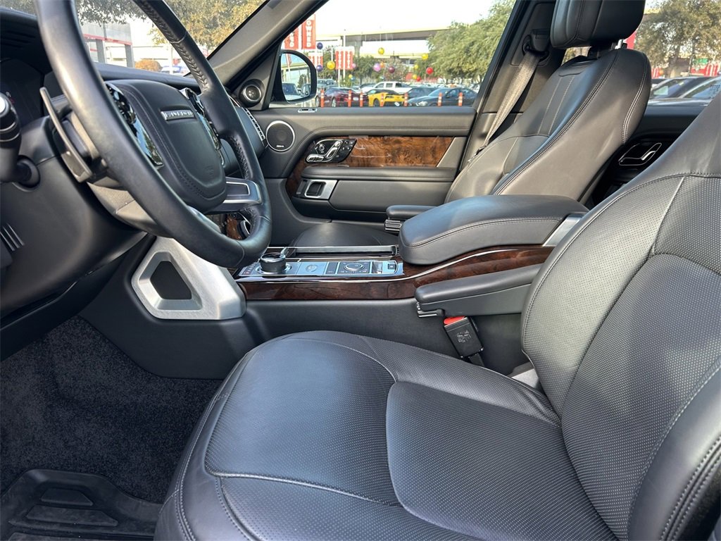 Used 2022 Land Rover Range Rover Westminster Edition image 11