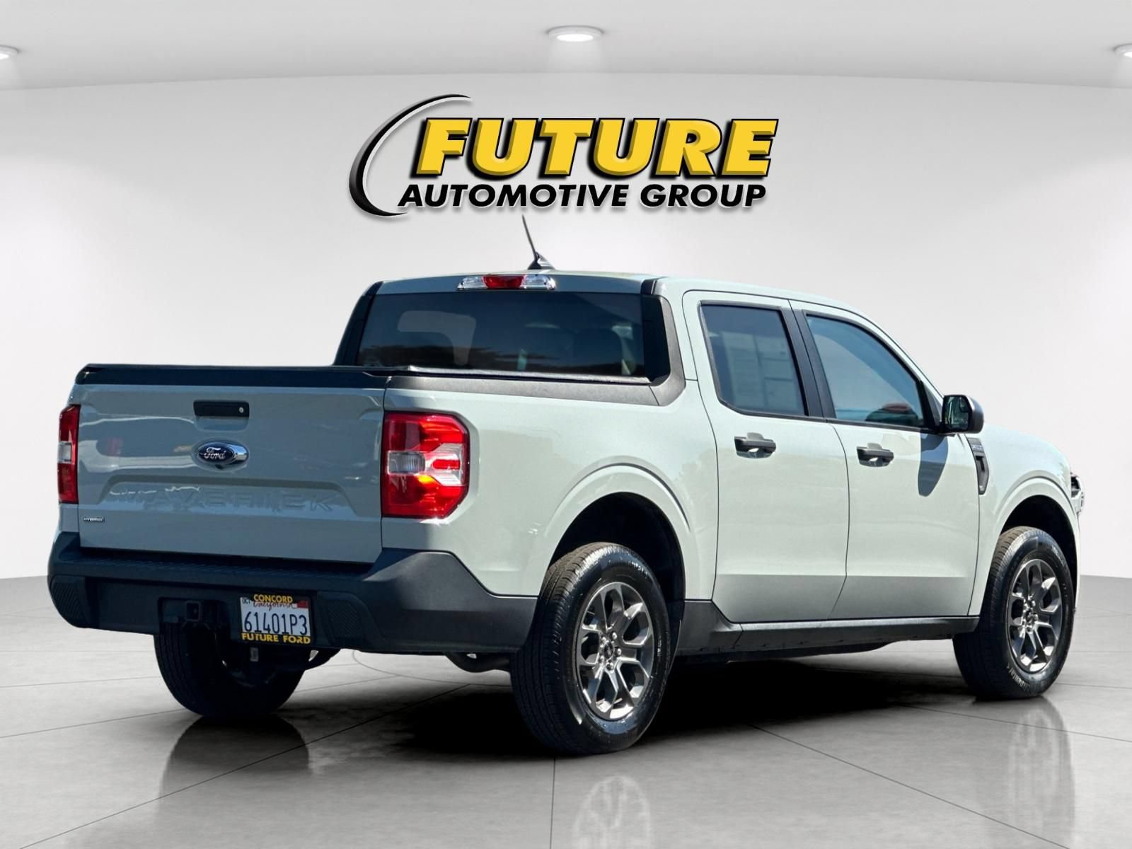 Certified 2022 Ford Maverick XLT FWD image 3