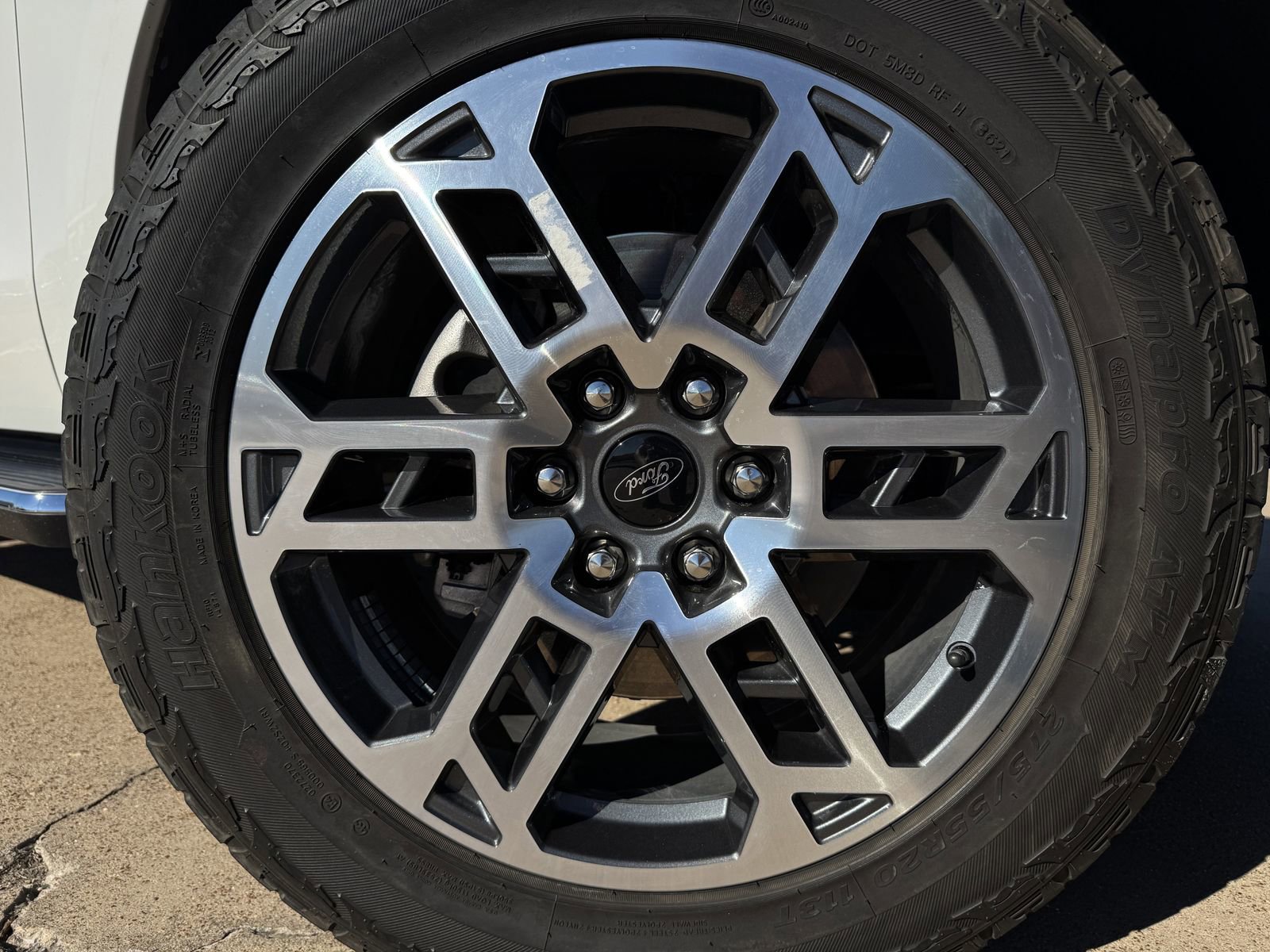 Used 2022 Ford Expedition XLT image 10