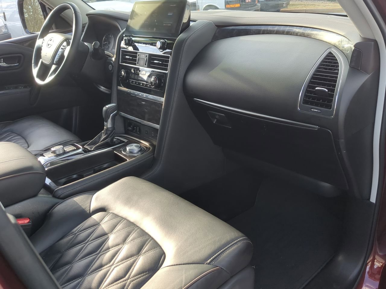 Used 2022 Nissan Armada Platinum w/ Captain's Chairs Package image 28