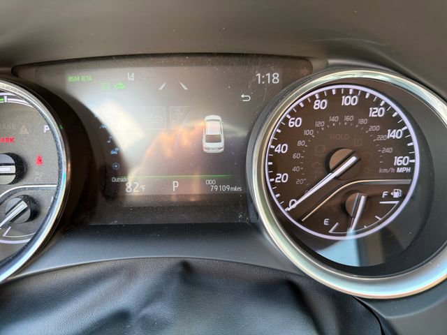 Used 2020 Toyota Camry XLE image 19