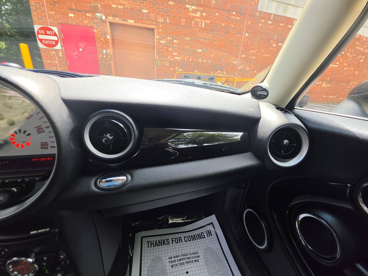 Used 2011 MINI Cooper Hardtop FWD image 26