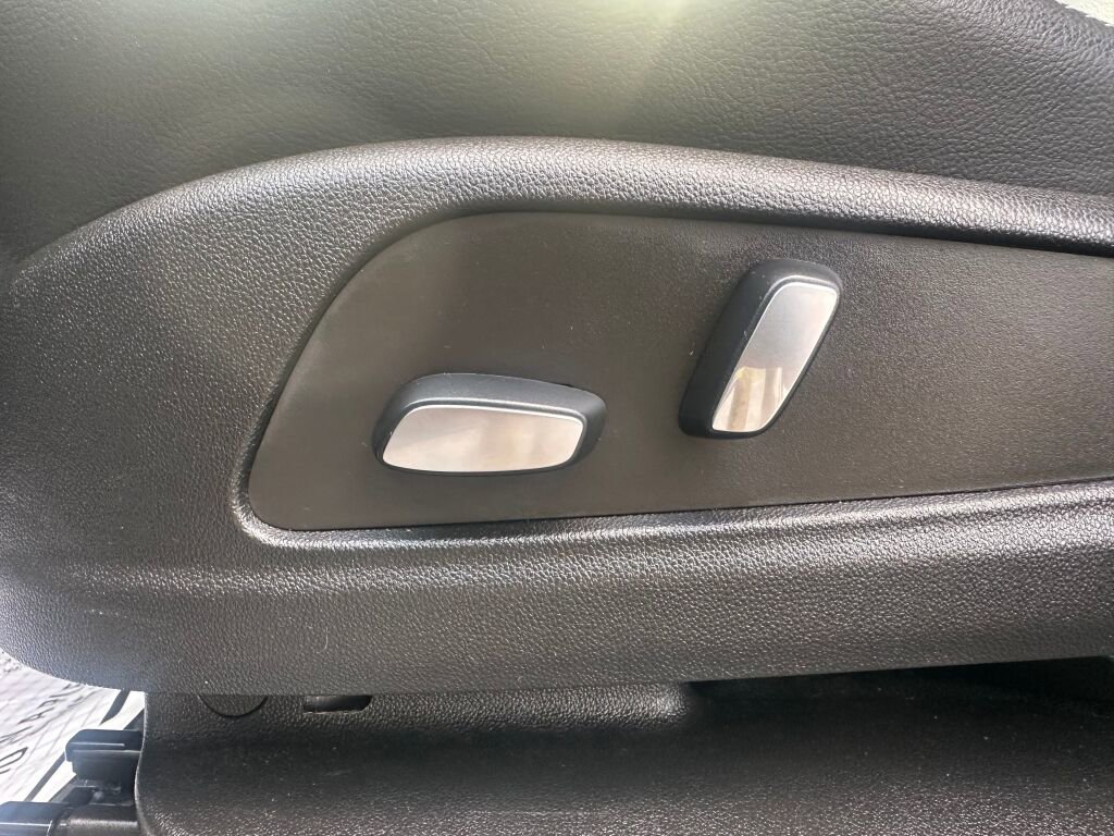 Used 2022 Cadillac XT5 Luxury image 10