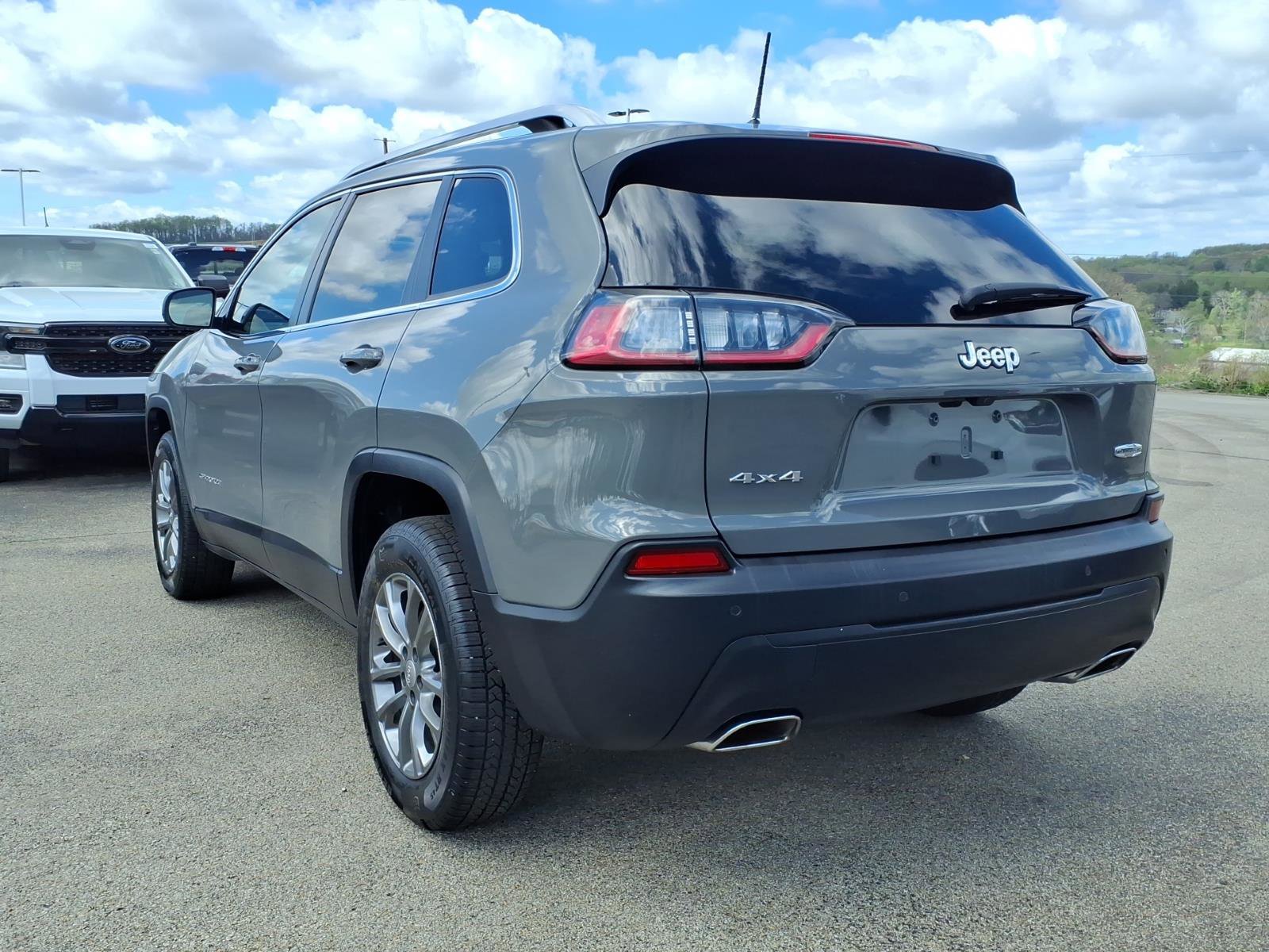 Used 2021 Jeep Cherokee Latitude Lux w/ Sun & Sound Group image 4