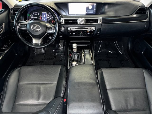 Used 2017 Lexus GS 200t w/ Preferred Accessory Package RWD image 17