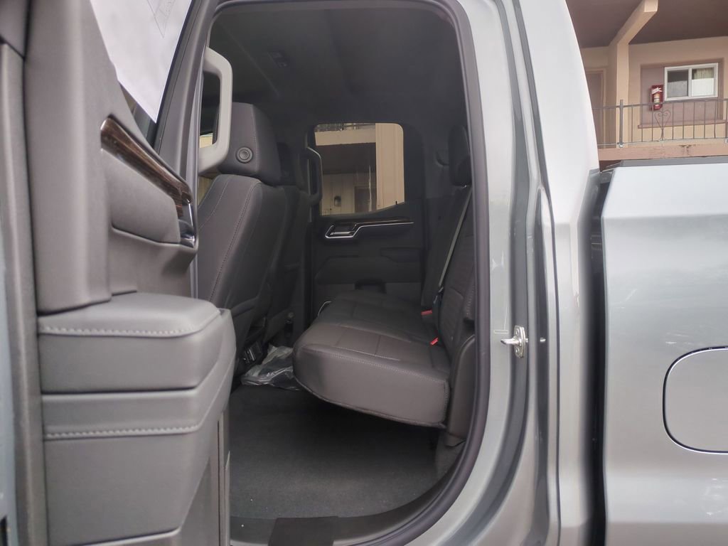 New 2026 GMC Sierra 1500 Elevation image 15