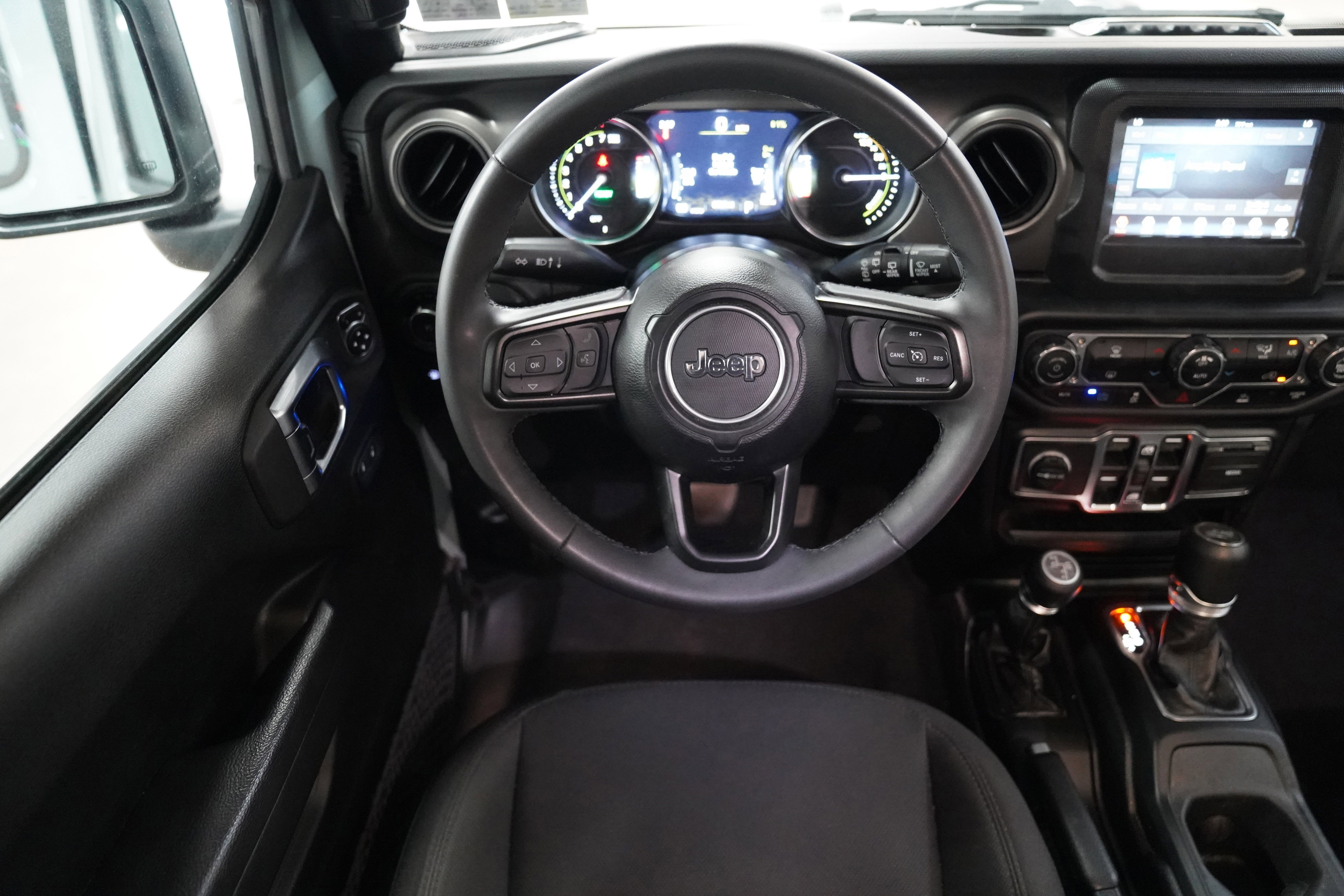 Used 2023 Jeep Wrangler Unlimited AWD/4WD image 12