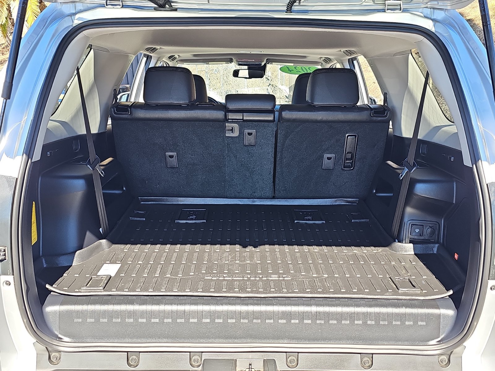 Used 2024 Toyota 4Runner Limited AWD/4WD image 13