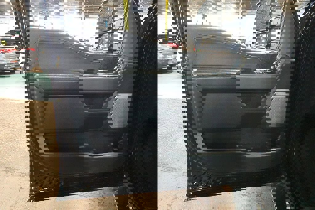 Used 2023 Ford F350 Lariat w/ Lariat Ultimate Package AWD/4WD image 22