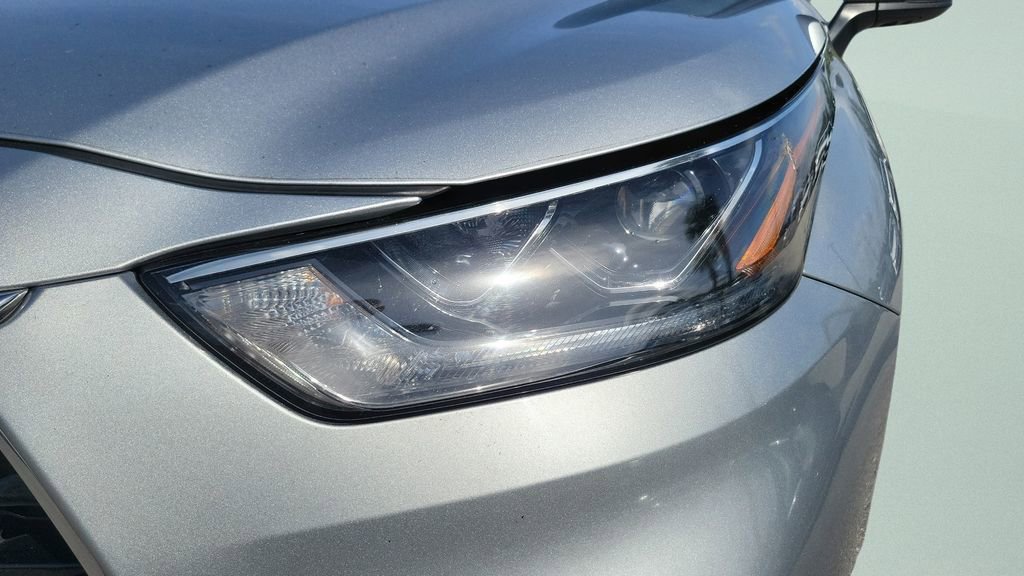 Used 2021 Toyota Highlander Platinum image 26