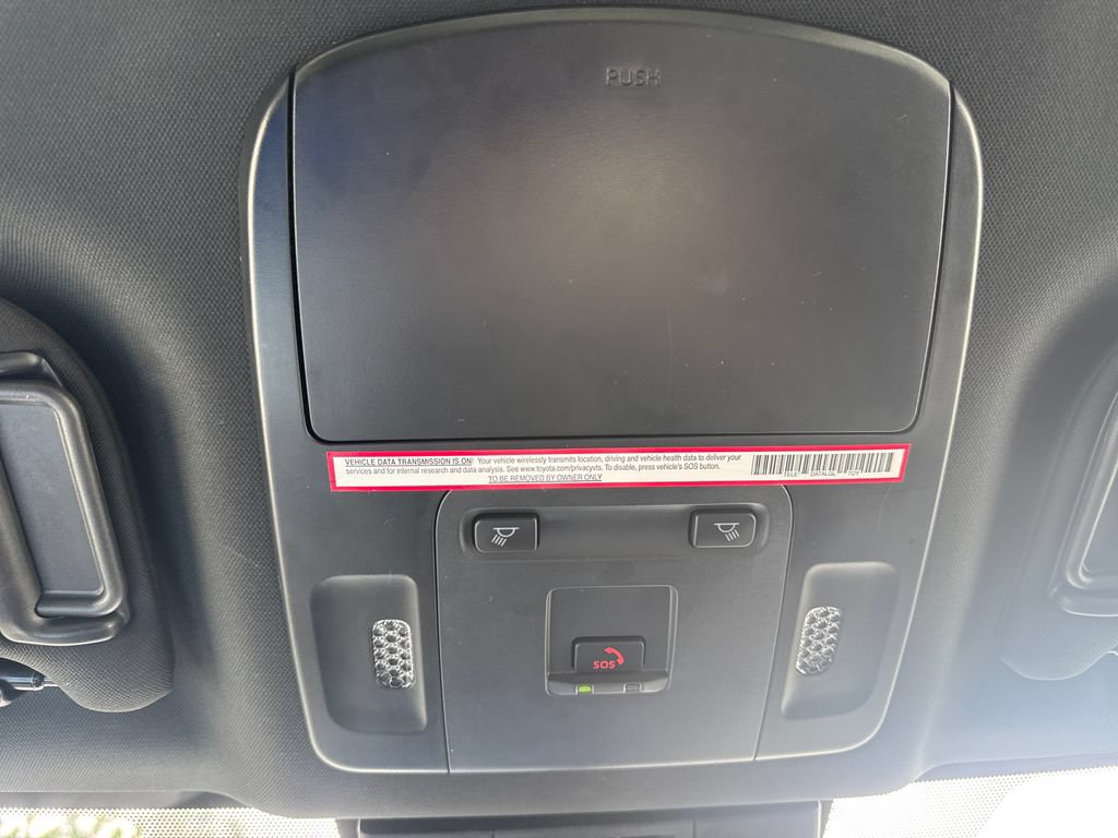 Used 2025 Toyota Camry SE FWD image 28