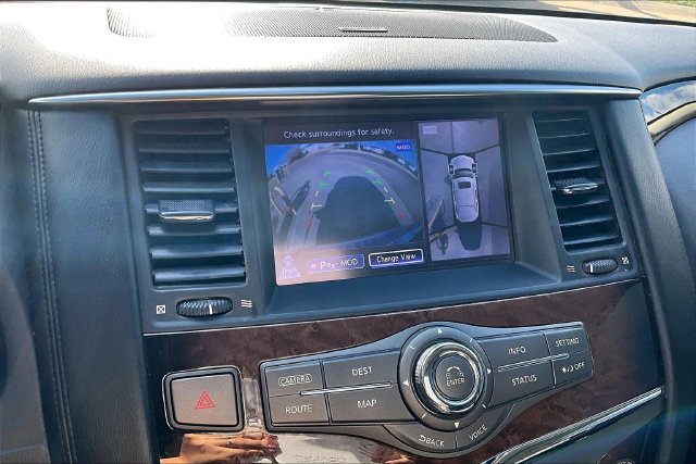 Used 2014 INFINITI QX80 4WD w/ Deluxe Touring Package image 20