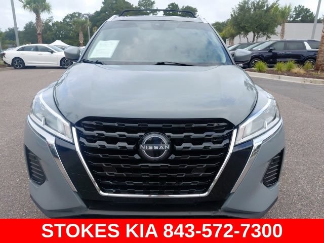 Used 2023 Nissan Kicks SV w/ Interior Electronics Package FWD image 2