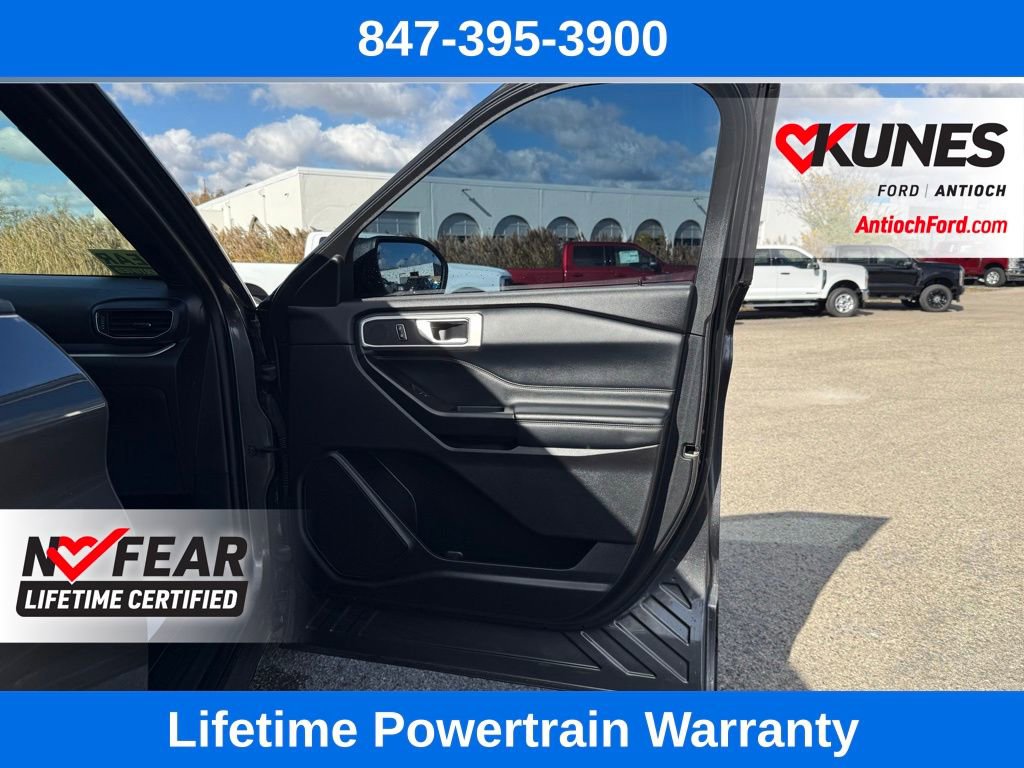 Used 2020 Ford Explorer XLT w/ Equipment Group 202A image 14