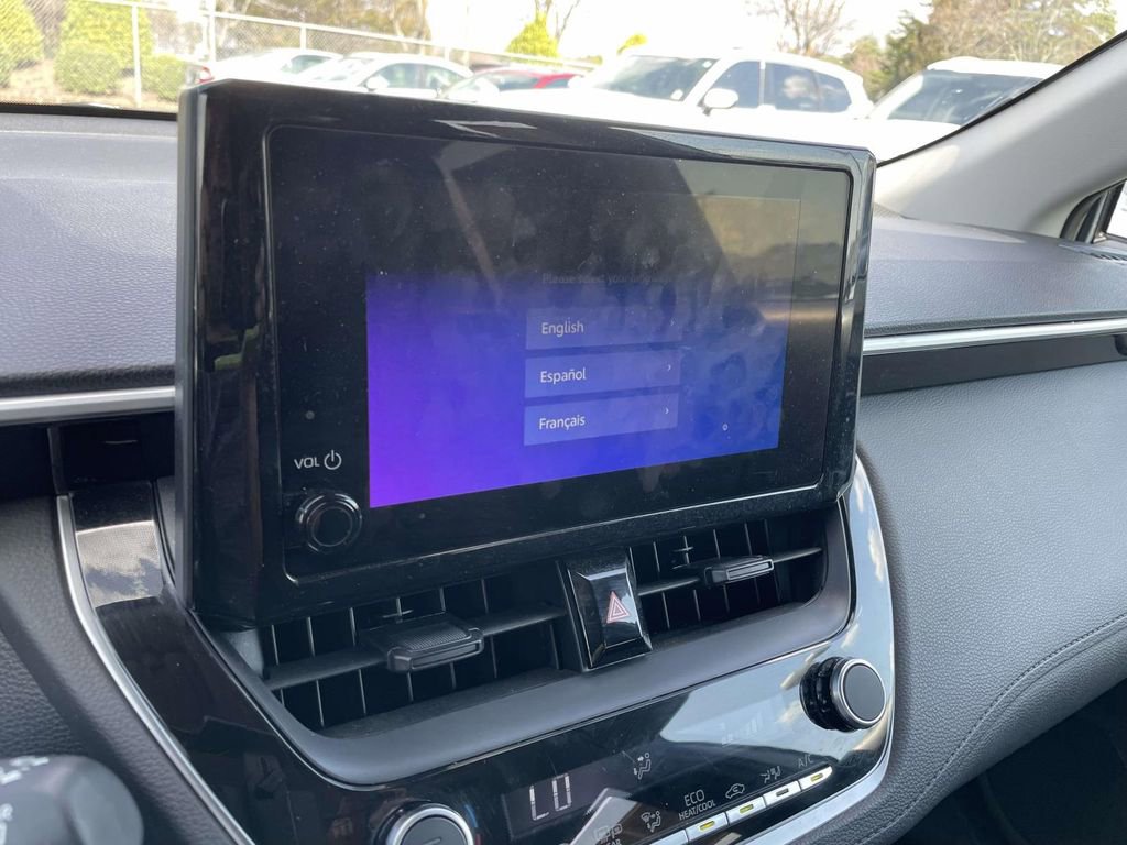 Used 2024 Toyota Corolla Cross LE image 39