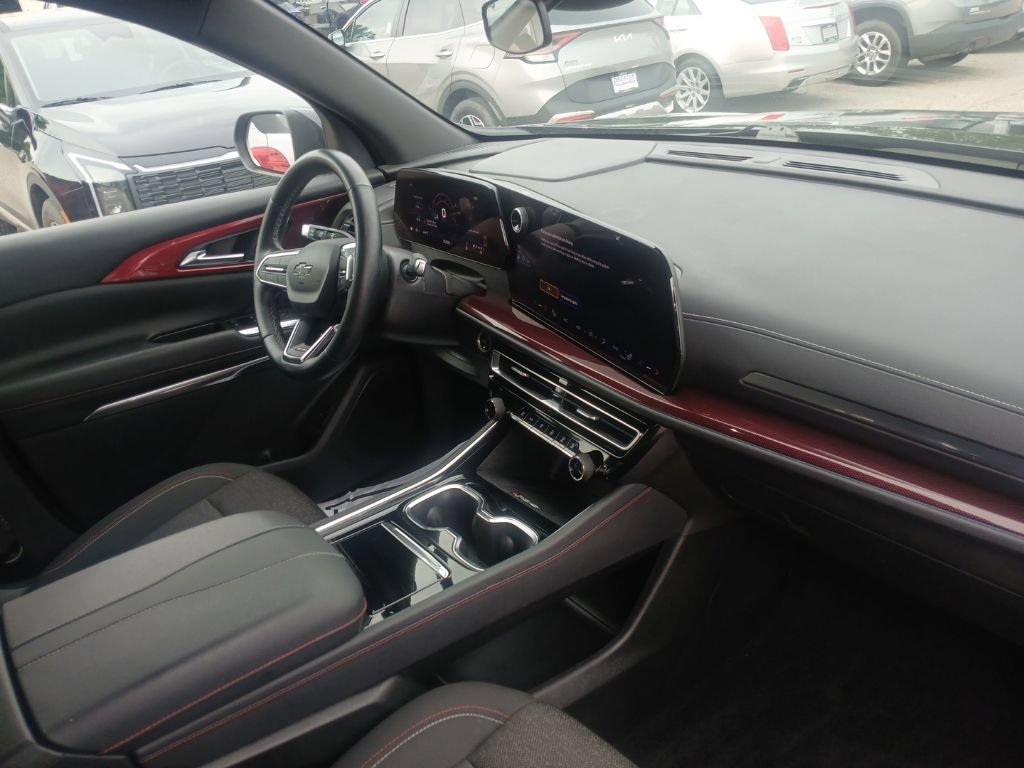 Used 2024 Chevrolet Traverse Z71 AWD/4WD image 20