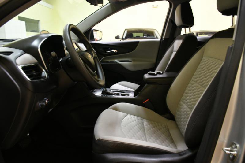 Used 2019 Chevrolet Equinox LS w/ LS Convenience Package FWD image 26