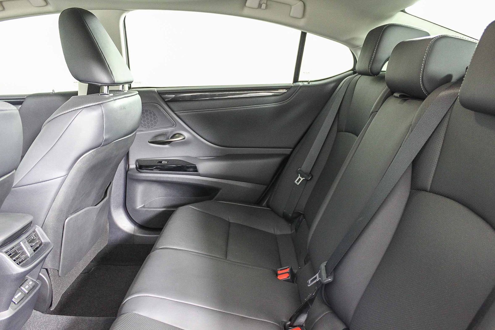 Used 2025 Lexus ES 350 image 19