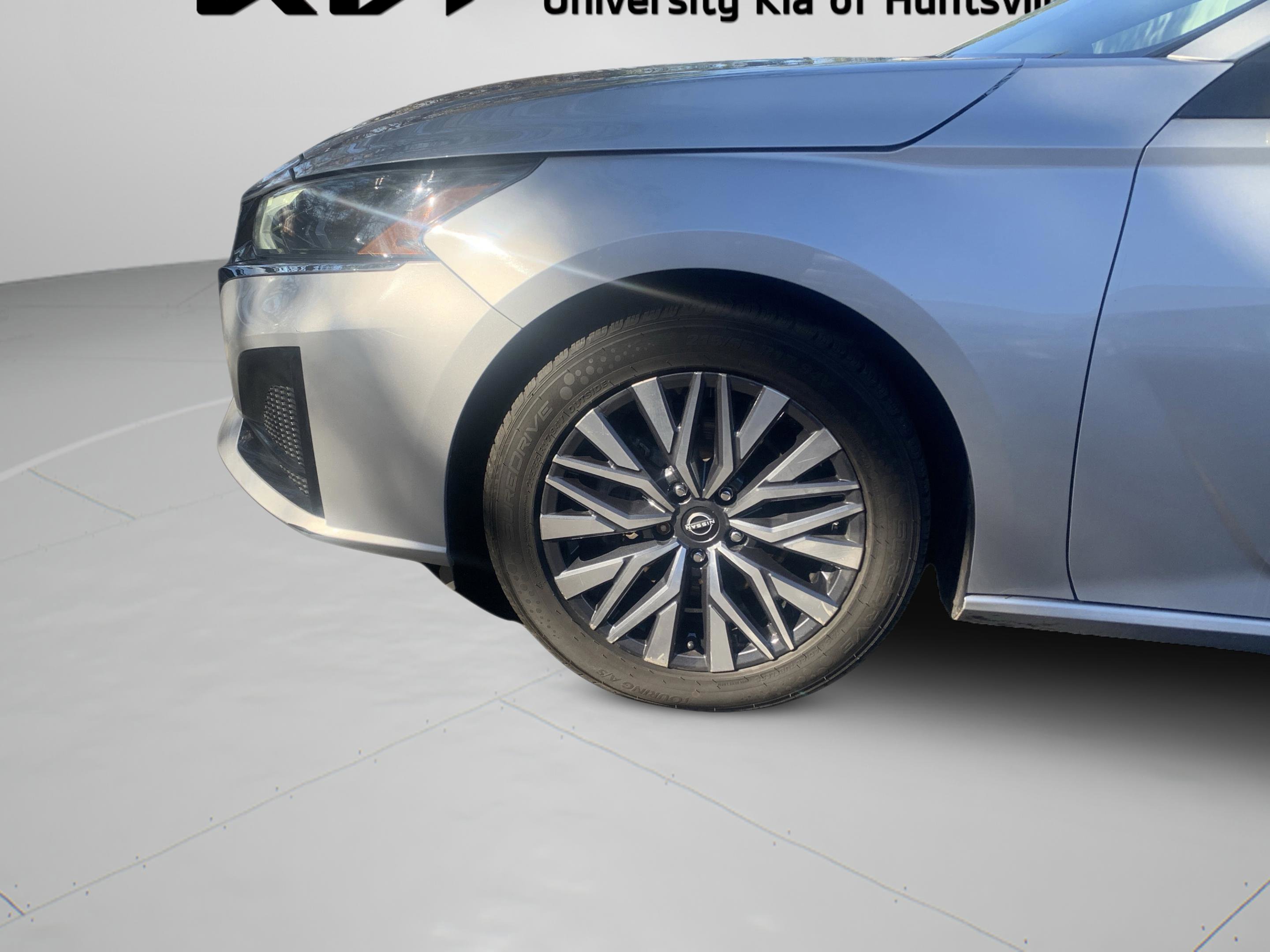 Used 2023 Nissan Altima 2.5 SV image 9