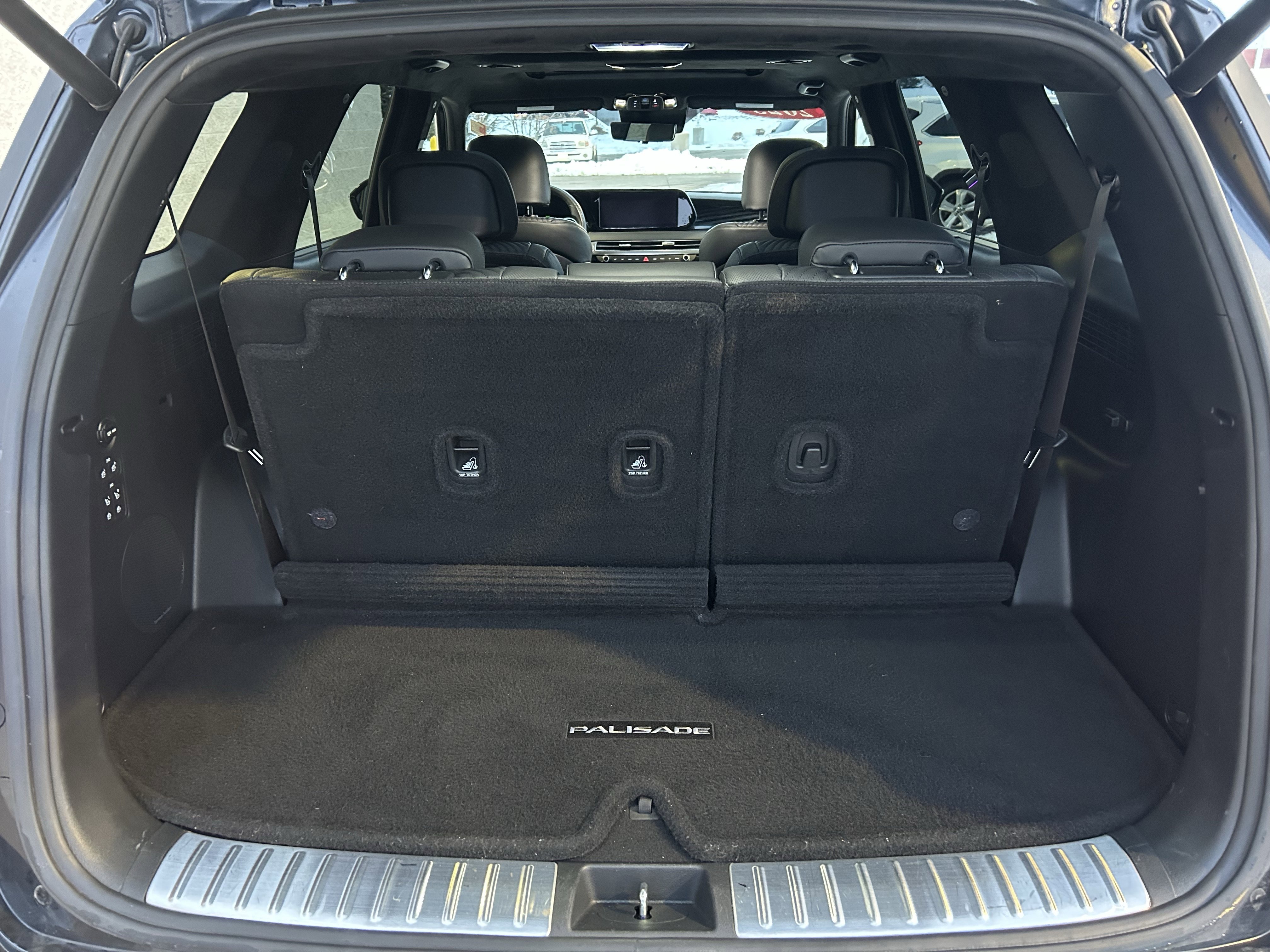 Used 2023 Hyundai Palisade Calligraphy image 22