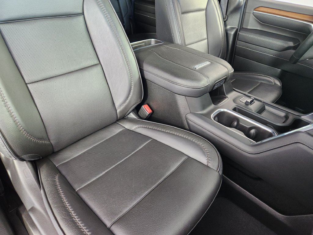 Used 2024 GMC Sierra 2500 Denali w/ Denali Reserve Package AWD/4WD image 11