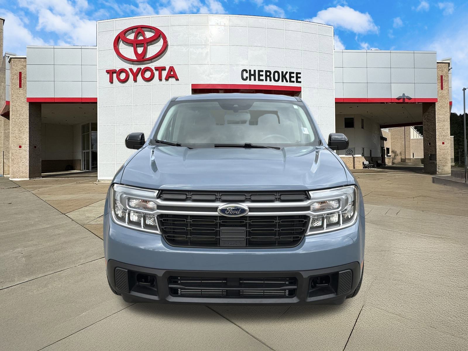 Used 2024 Ford Maverick Lariat w/ FX4 Off-Road Package image 2