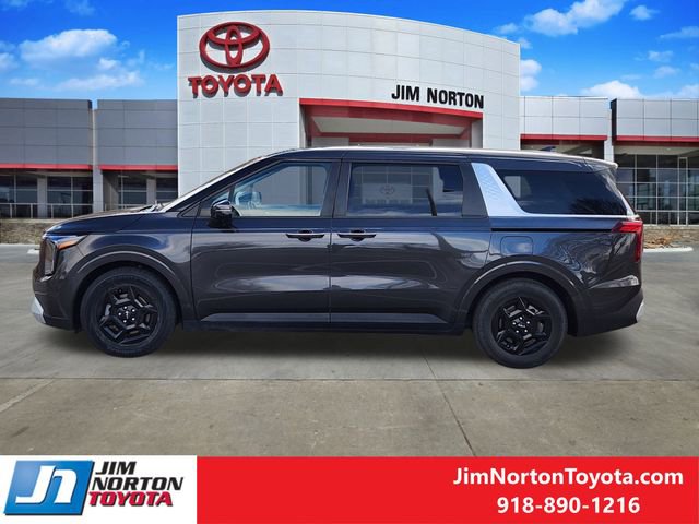 Used 2025 Kia Carnival image 4